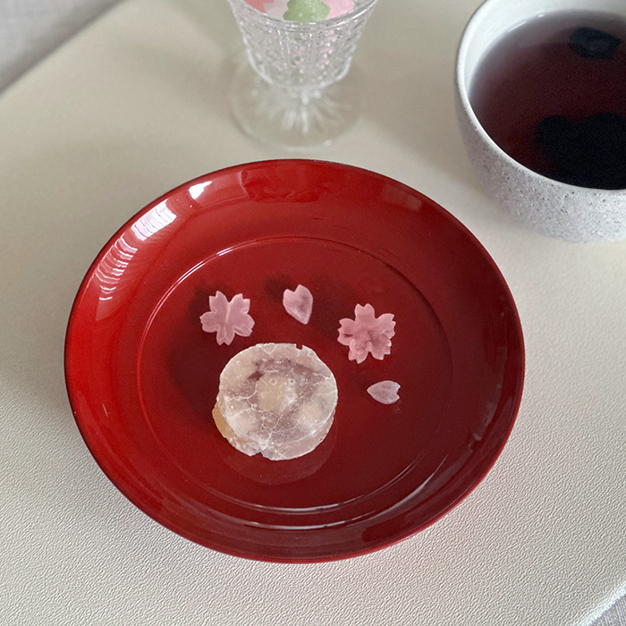 琥珀糖に小さな春を咲かせましょう