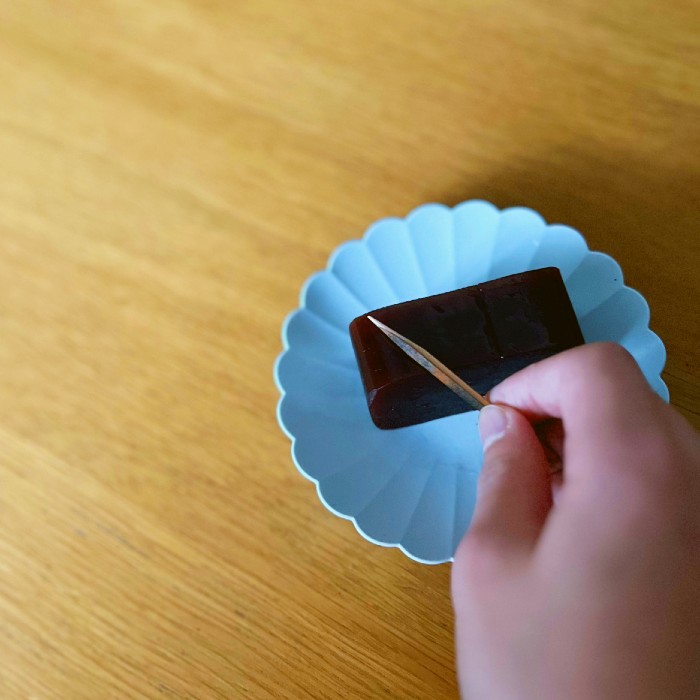 黒文字楊枝で和菓子時間