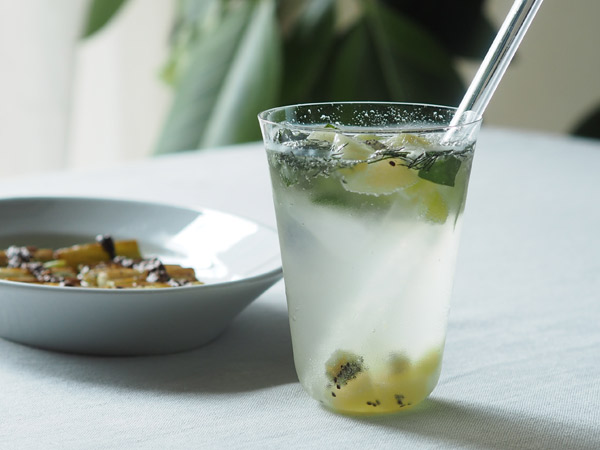 キウイ＆ハーブスパークリング