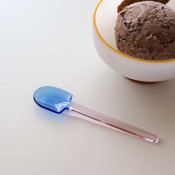 【送料無料】アマブロ　SNOW　SHOVEL　ブルー×ピンク　/　amabro