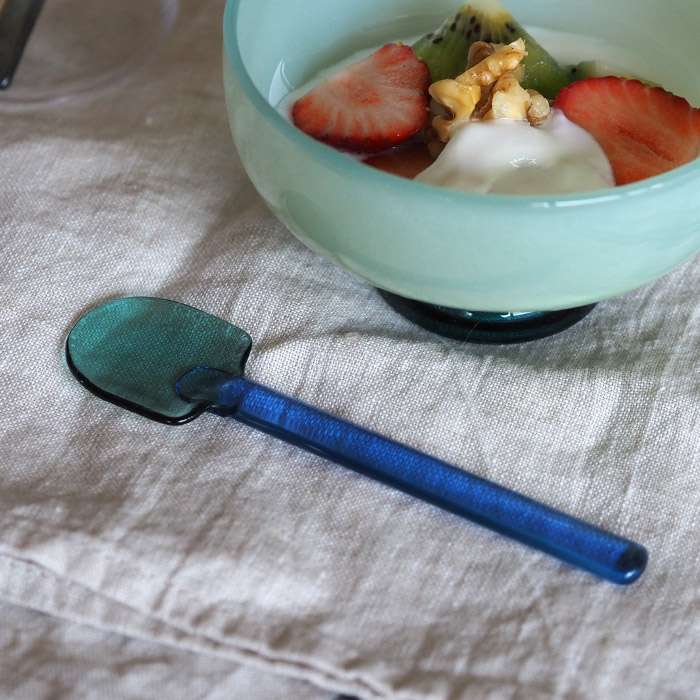 【送料無料】アマブロ　SNOW　SHOVEL　グリーン×ブルー　/　amabro