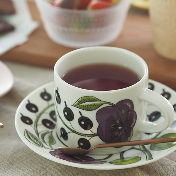 ■アラビア　パープル　パラティッシ　ティーカップ＆ソーサー　/　ARABIA　Paratiisi　