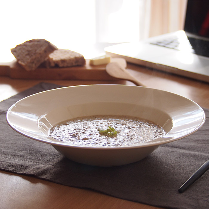 アラビア　ココ　ディーププレート　24cm　ホワイト　/　ARABIA　KoKo