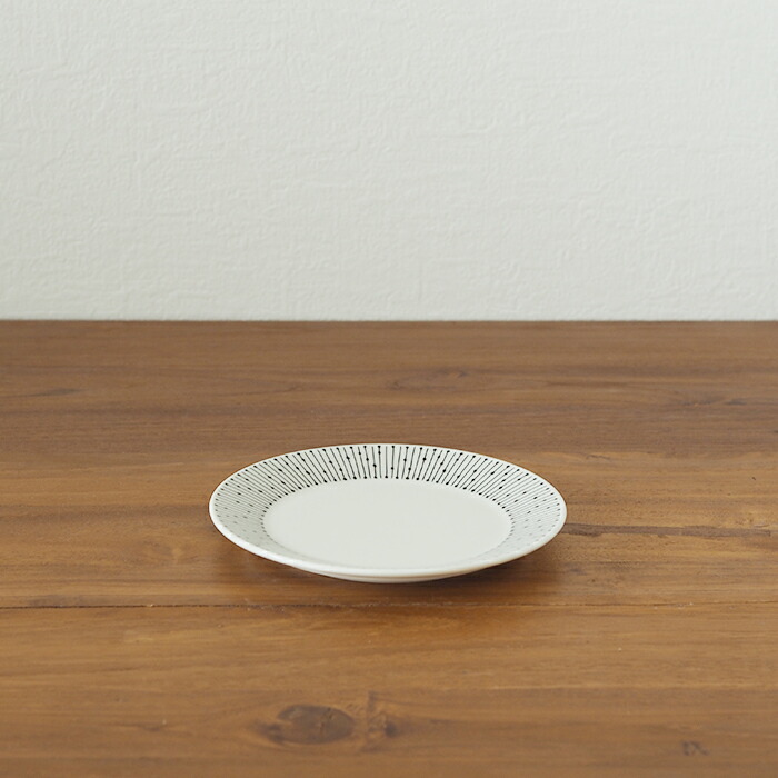 アラビア　マイニオ・サラストゥス　プレート　15cm　/　ARABIA　Mainio　Sarastus