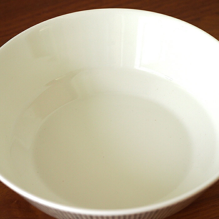 アラビア　マイニオ・サラストゥス　ボウル　17cm　/　ARABIA　Mainio　Sarastus