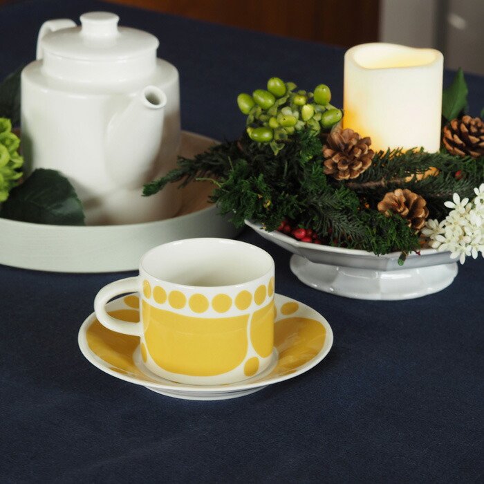 ■アラビア　スンヌンタイ　ティーカップ＆ソーサー　/　ARABIA　Sunnuntai