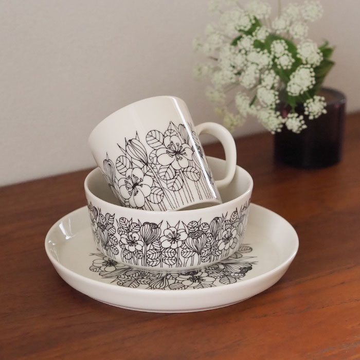 アラビア　クロッカス　マグ　300ml　ブラック　/　ARABIA　Krokus