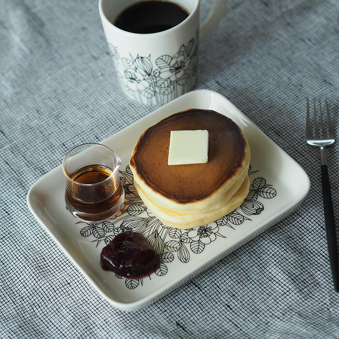 アラビア　クロッカス　プレート　15x19cm　ブラック　/　ARABIA　Krokus