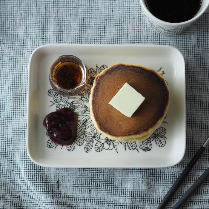 アラビア　クロッカス　プレート　15x19cm　ブラック　/　ARABIA　Krokus