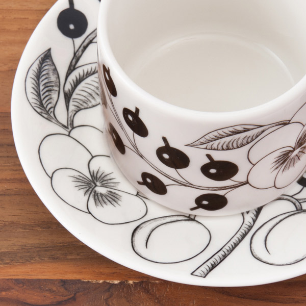 ■アラビア　ブラック　パラティッシ　コーヒーカップ＆ソーサー　/　ARABIA　Paratiisi　※