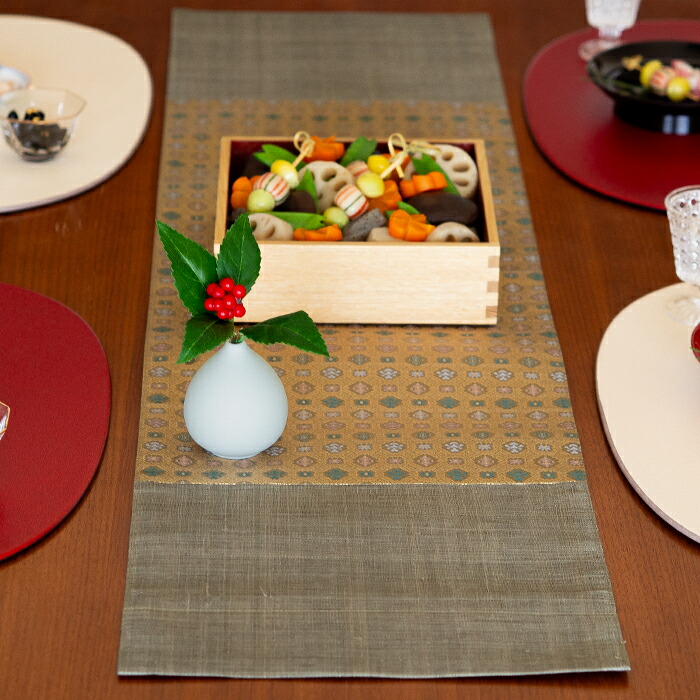 バンイノウエ　華わび裂ラナー　テーブルランナー 　けし炭　/　BAN INOUE