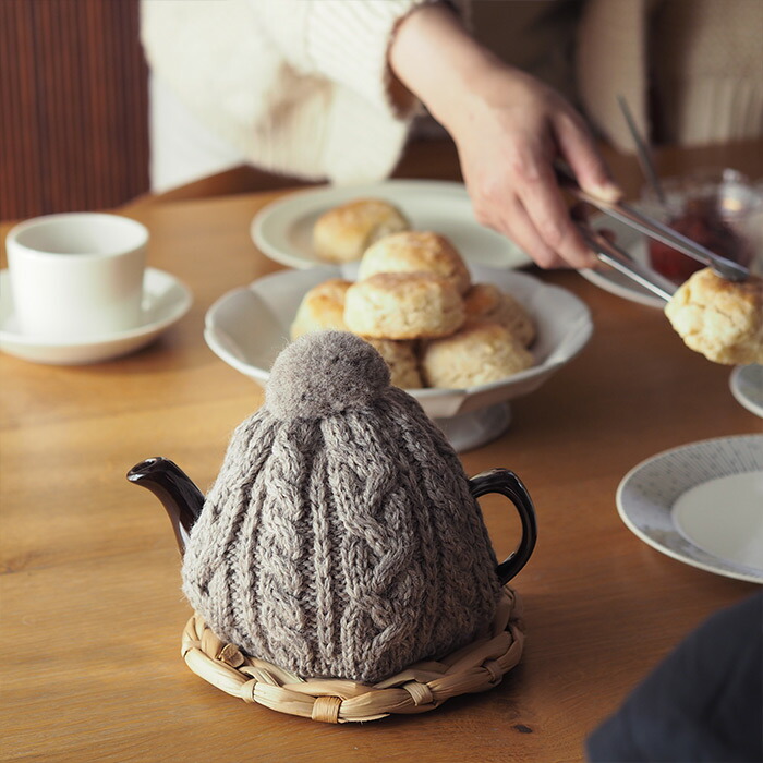 サンク　ハイランド2000　ケーブル編みティーコージー　2カップ用　ナチュラル　/　CINQ　