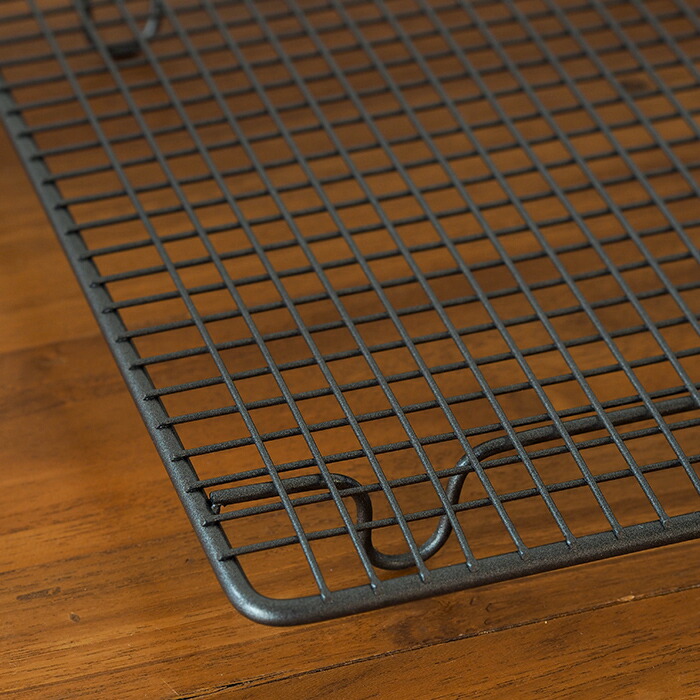 サンク　イギリスのケーキクーラー　/　CINQ