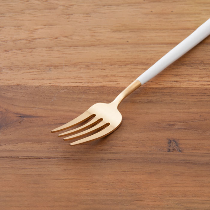 【正規品】クチポール　ゴア・ホワイト　ゴールド　デザートフォーク　/　Cutipol　GOA-White