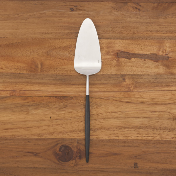 【正規品】クチポール　ゴア・ブラック　シルバー　ケーキサーバー　/　Cutipol　GOA-Black
