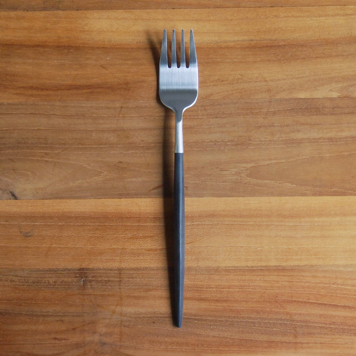 【正規品】クチポール　ナウ　ディナーフォーク　/　Cutipol　NAU　□