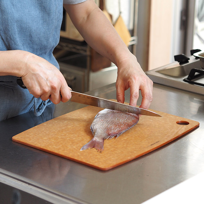 エピキュリアン　カッティングボード　L　ナチュラル　/　epicurean