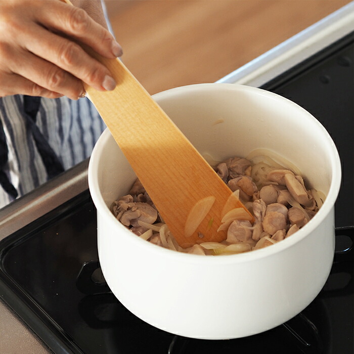 【プロキッチンオリジナル】いちょうの三角木べら　中　/　PROKITCHEN