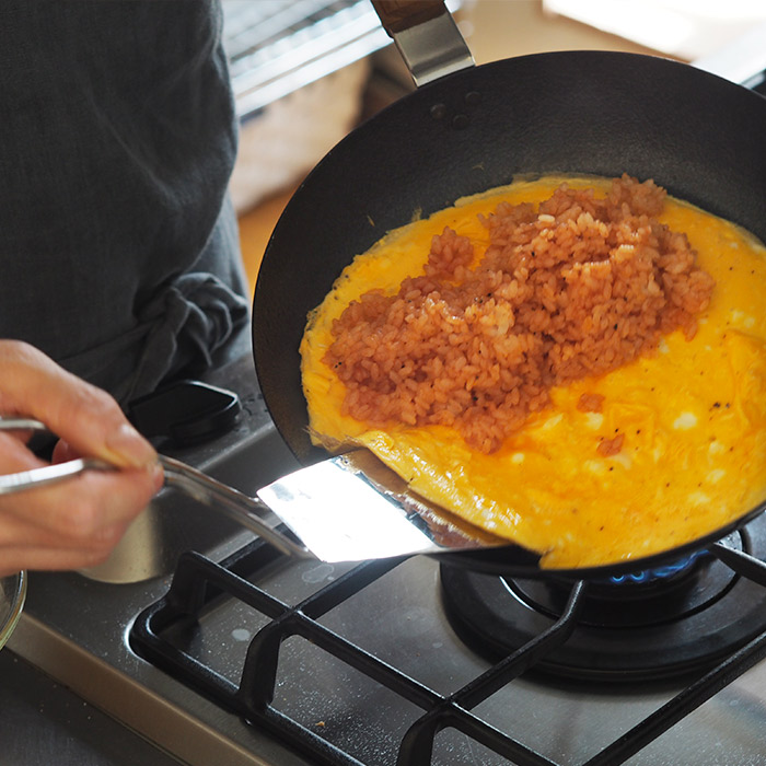 アンバイ　玉子焼　オムレツパン　240　/　ambai【スタッフが選ぶ鉄フライパンおすすめ5選！】