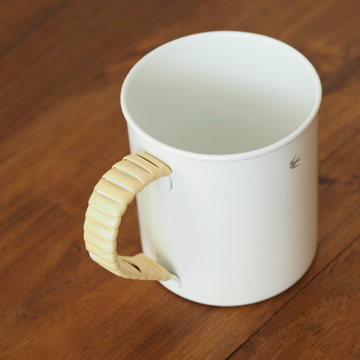 ツバメ　ラタン　ホーローマグ　L　ホワイト　/　GLOCAL STANDARD PRODUCTS