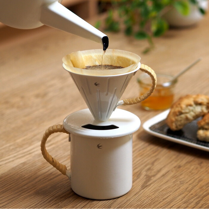 ツバメ　ラタン　ホーローマグ　L　ホワイト　/　GLOCAL STANDARD PRODUCTS