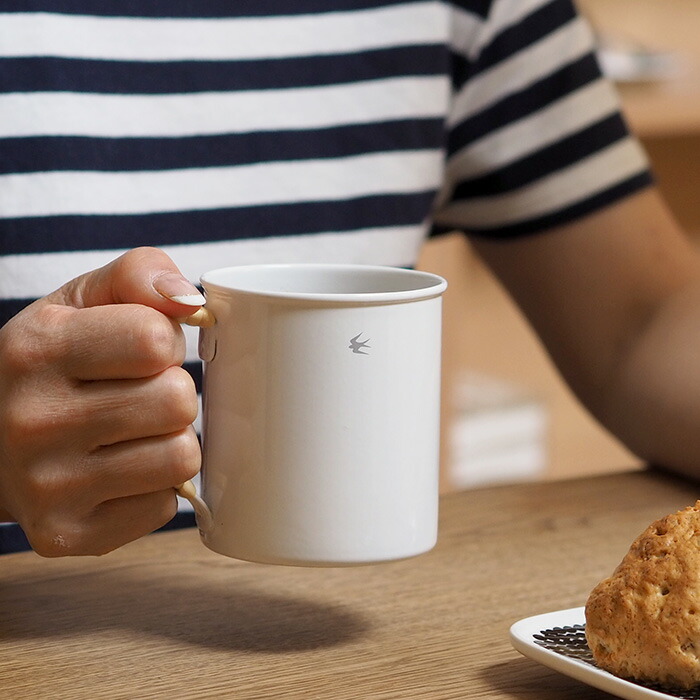 ツバメ　ラタン　ホーローマグ　L　ホワイト　/　GLOCAL STANDARD PRODUCTS