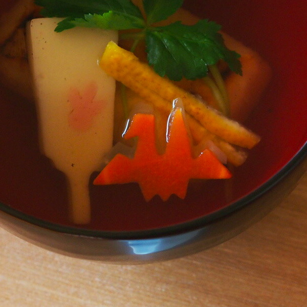 抜き型　折り鶴　中　