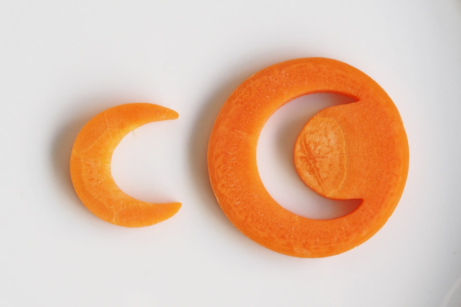 抜き型　月　中　