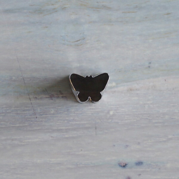 抜き型　蝶　小小