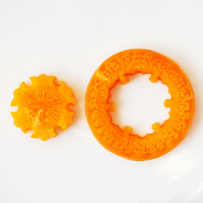 抜き型　雪輪　中