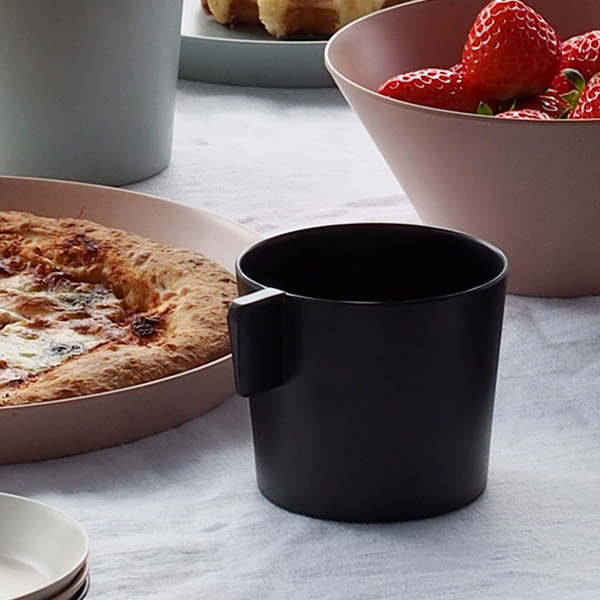 イデアコ　ウスモノ　カップ　ブラック　/　ideaco　