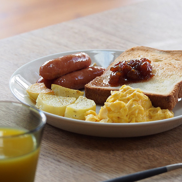 イッタラ　ティーマ　プレート　21cm　ホワイト　/　iittala　TEEMAWH