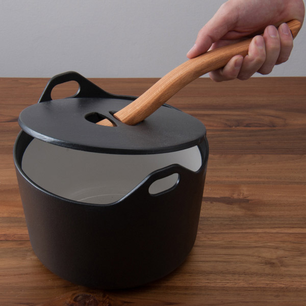 イッタラ　サルパネヴァ　キャセロール　3.0L　キャストアイアン　/　iittala　Sarpaneva