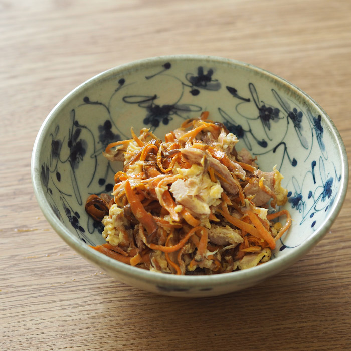 石井桃子　花唐草　碗