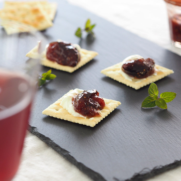 【取扱終了0215】【賞味期限4/30】■おうちカフェにぴったり！カフェトレイ＆romi-unieジャム　いちじく