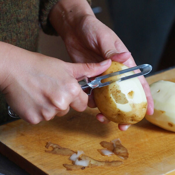 ヨナス　ピーラー　/　Jonas