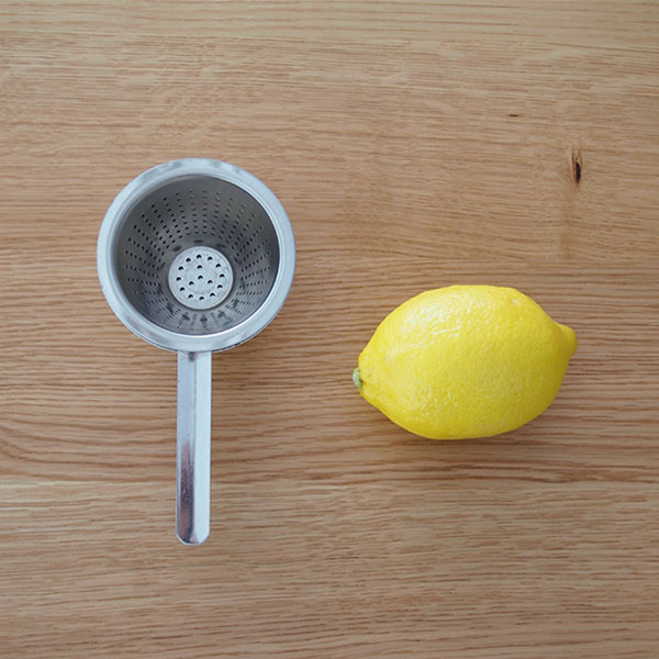 ヨナス　ティーストレーナー　/　Jonas