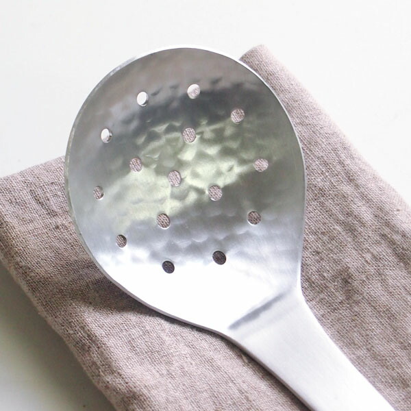 工房アイザワ　アケビ巻き　お玉　穴あけ　中