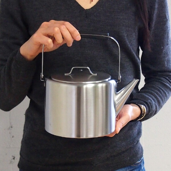 工房アイザワ　ブラックピーマン　200Vストレートケトル　2.0L　サテン