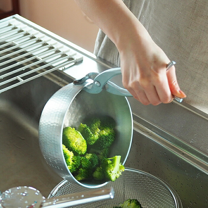 ヤットコバサミ