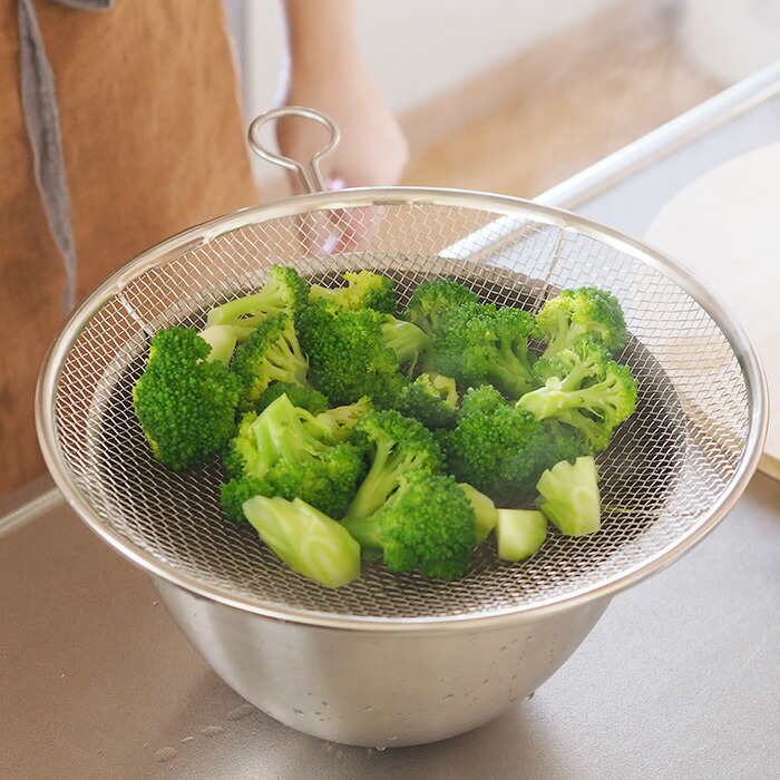 ＼ヒルナンデス！でご紹介／kanリング付盆ザル　27cm