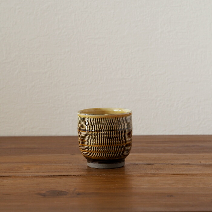 小鹿田焼　小袋窯　湯呑み　飴釉飛びかんな　