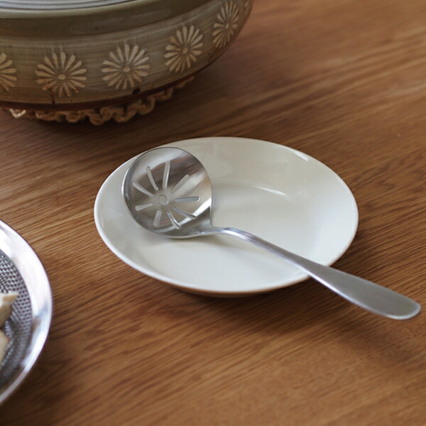 家事問屋　卓上お玉　穴あき