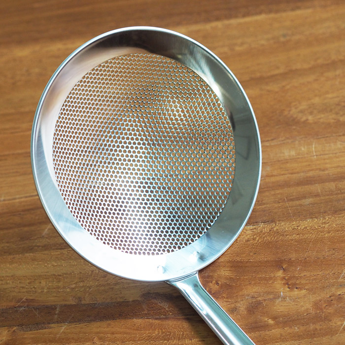 家事問屋　パンチングかす揚げ