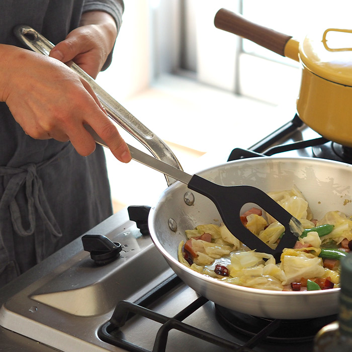 家事問屋　穴あきターナー