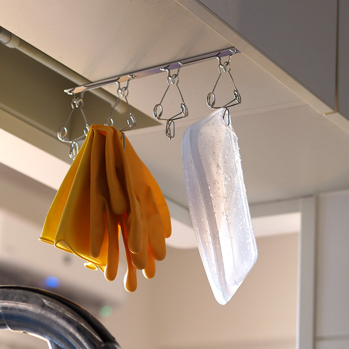 家事問屋　吊戸棚ピンチ