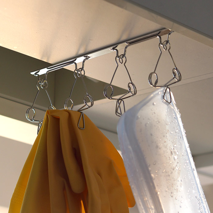 家事問屋　吊戸棚ピンチ