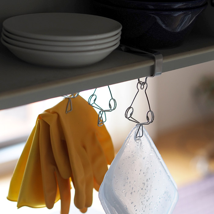 家事問屋　吊戸棚ピンチ