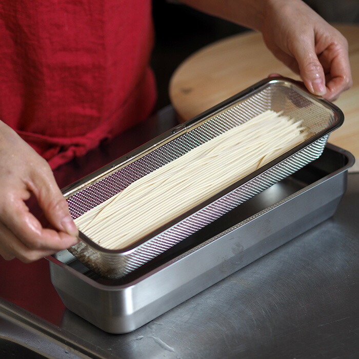 家事問屋　下ごしらえ角ザル　1/2　ロング