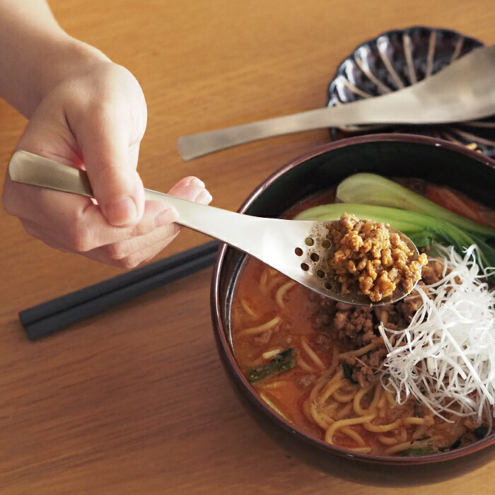 家事問屋　れんげスプーン　穴あき